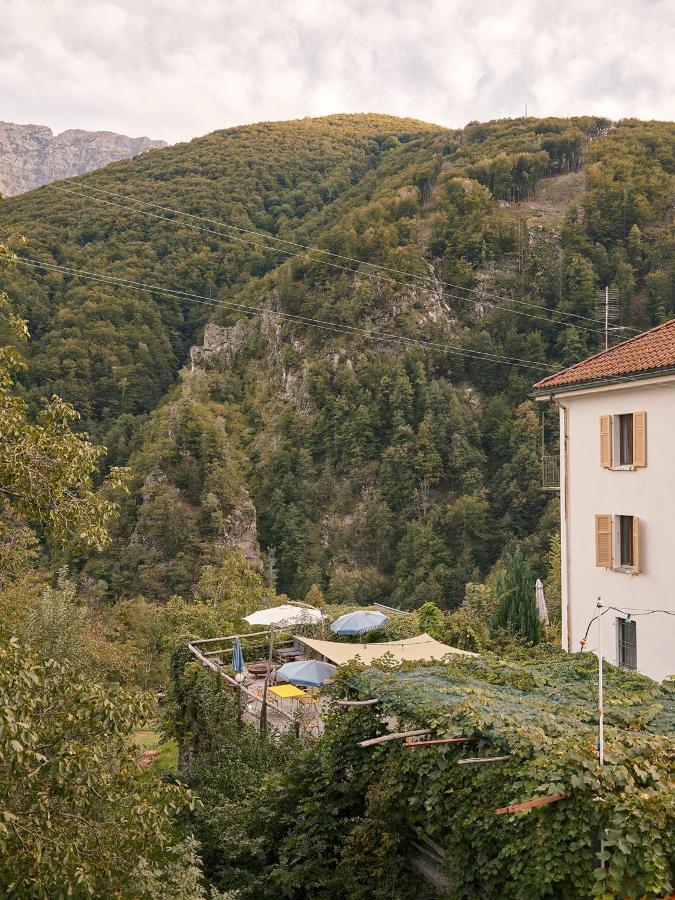 Osteria Gruetli Con Alloggio Borgnone Экстерьер фото